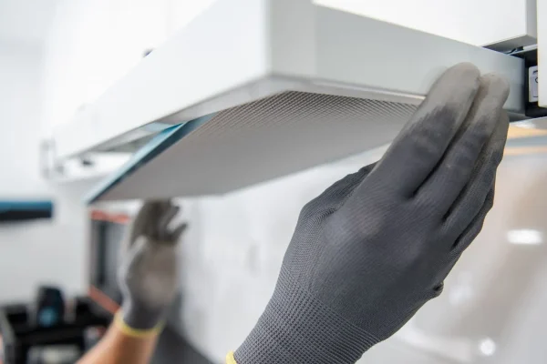 cleaning-kitchen-exhaust
